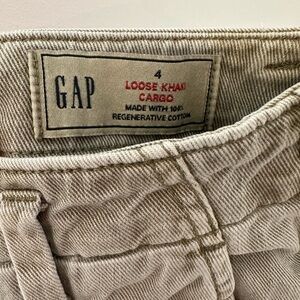 GAP Women’s Relaxed Fit Cargo Pants - Tan